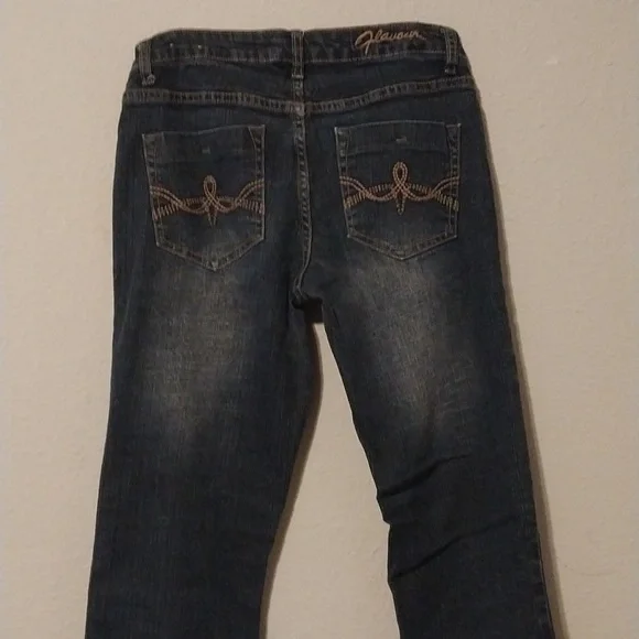 Jeans - Picture 3 of 4
